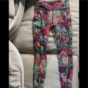 LuLuLemon Run Leggings size 6